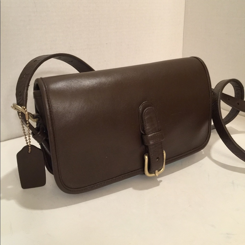 Authentic Classic Coach Saddle Pouch